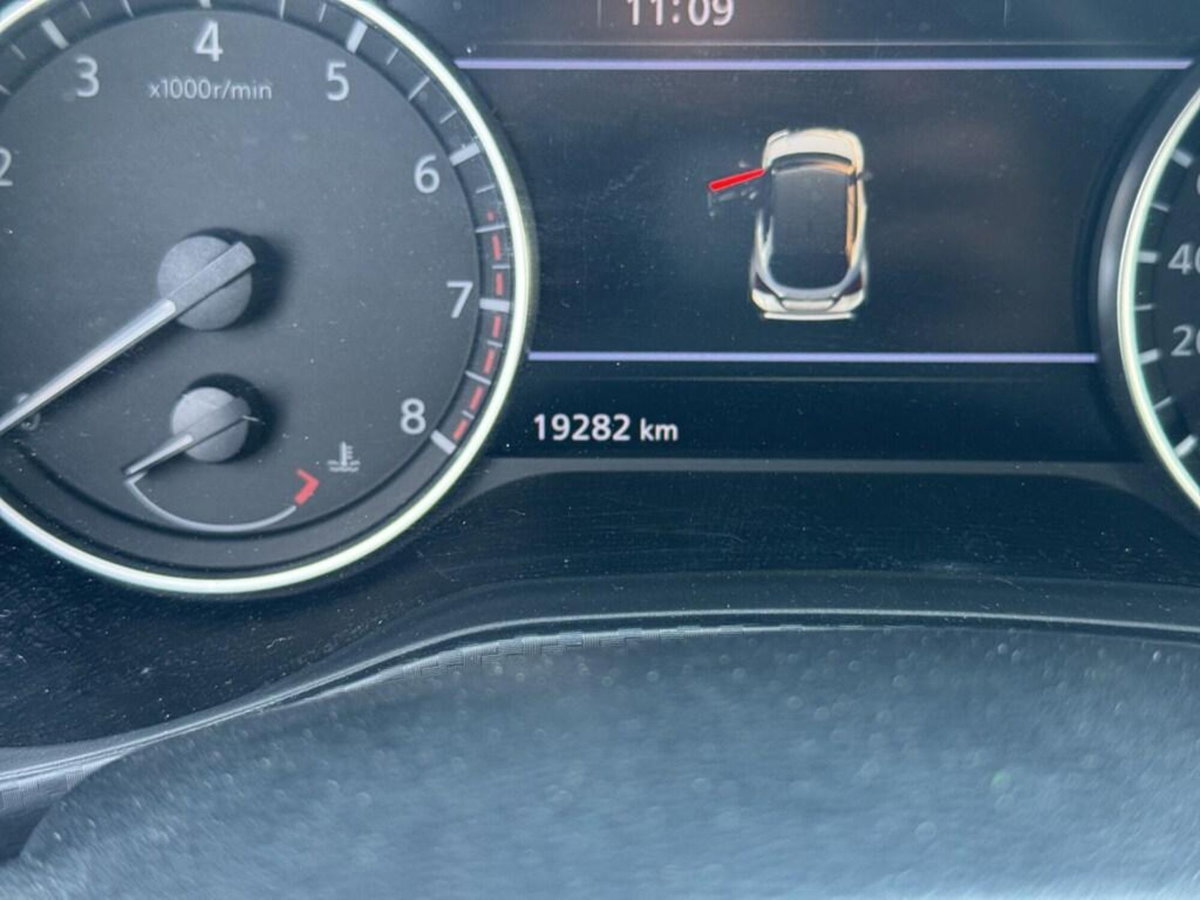 Nissan Juke 1.0 dig-t Acenta 114cv dct (9)