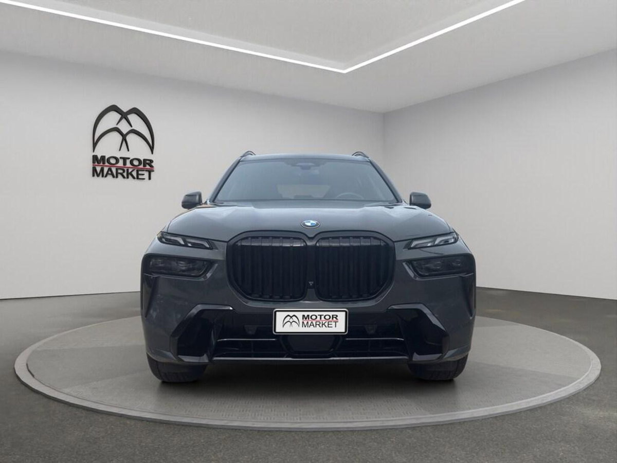 BMW X7 xDrive40d 48V (2)