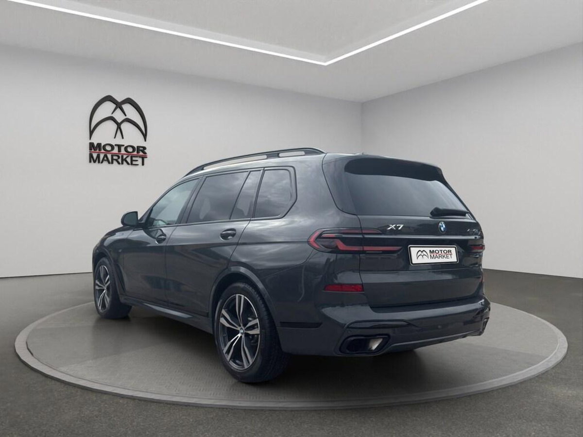 BMW X7 xDrive40d 48V (8)