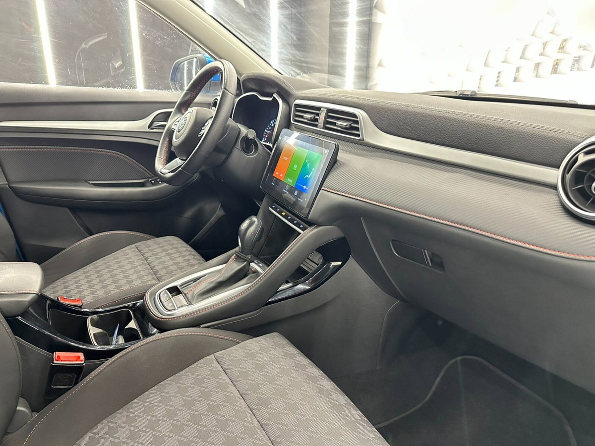 Mg ZS ZS 1.0 Luxury (11)