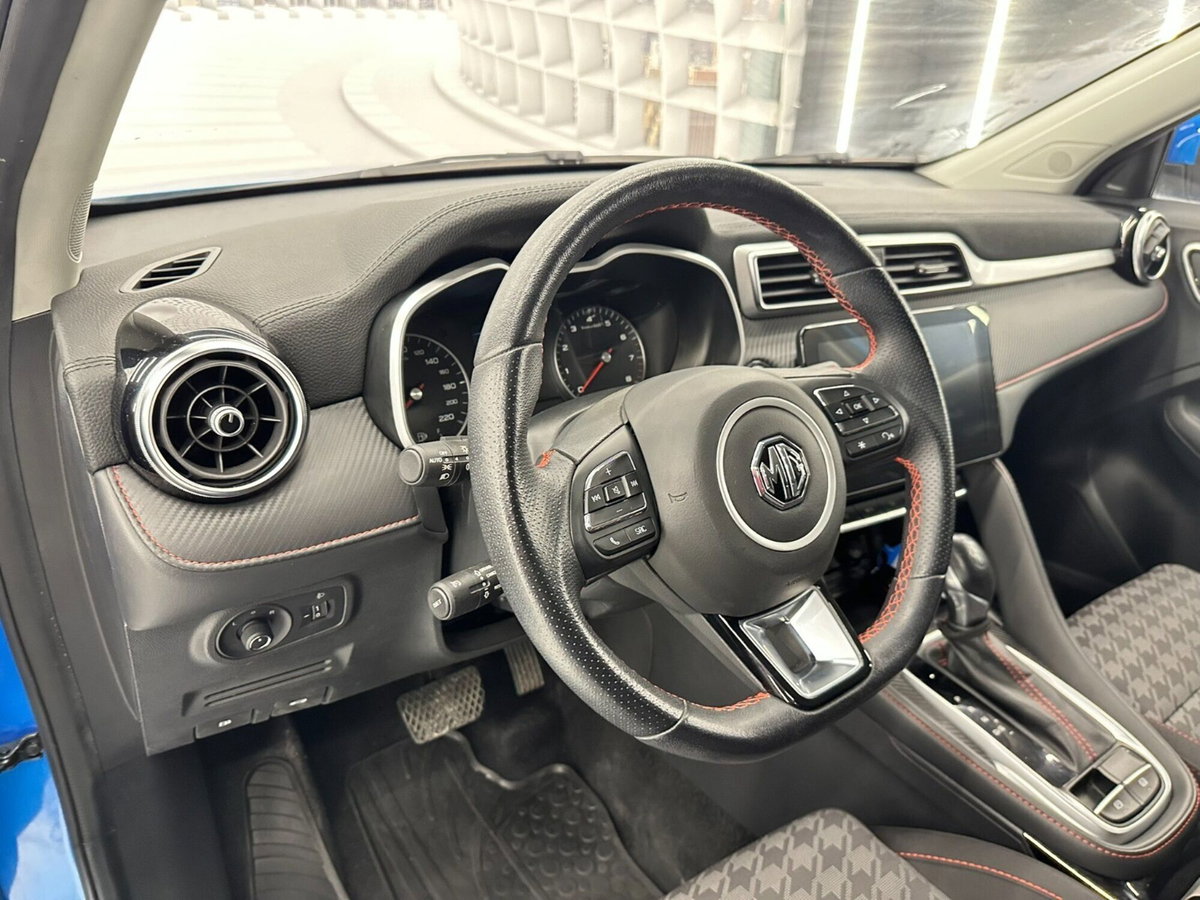 Mg ZS ZS 1.0 Luxury (16)