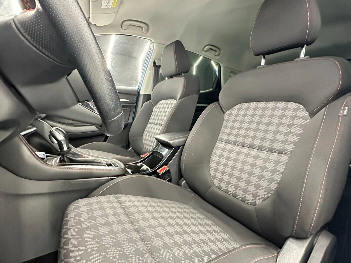 Mg ZS ZS 1.0 Luxury (18)