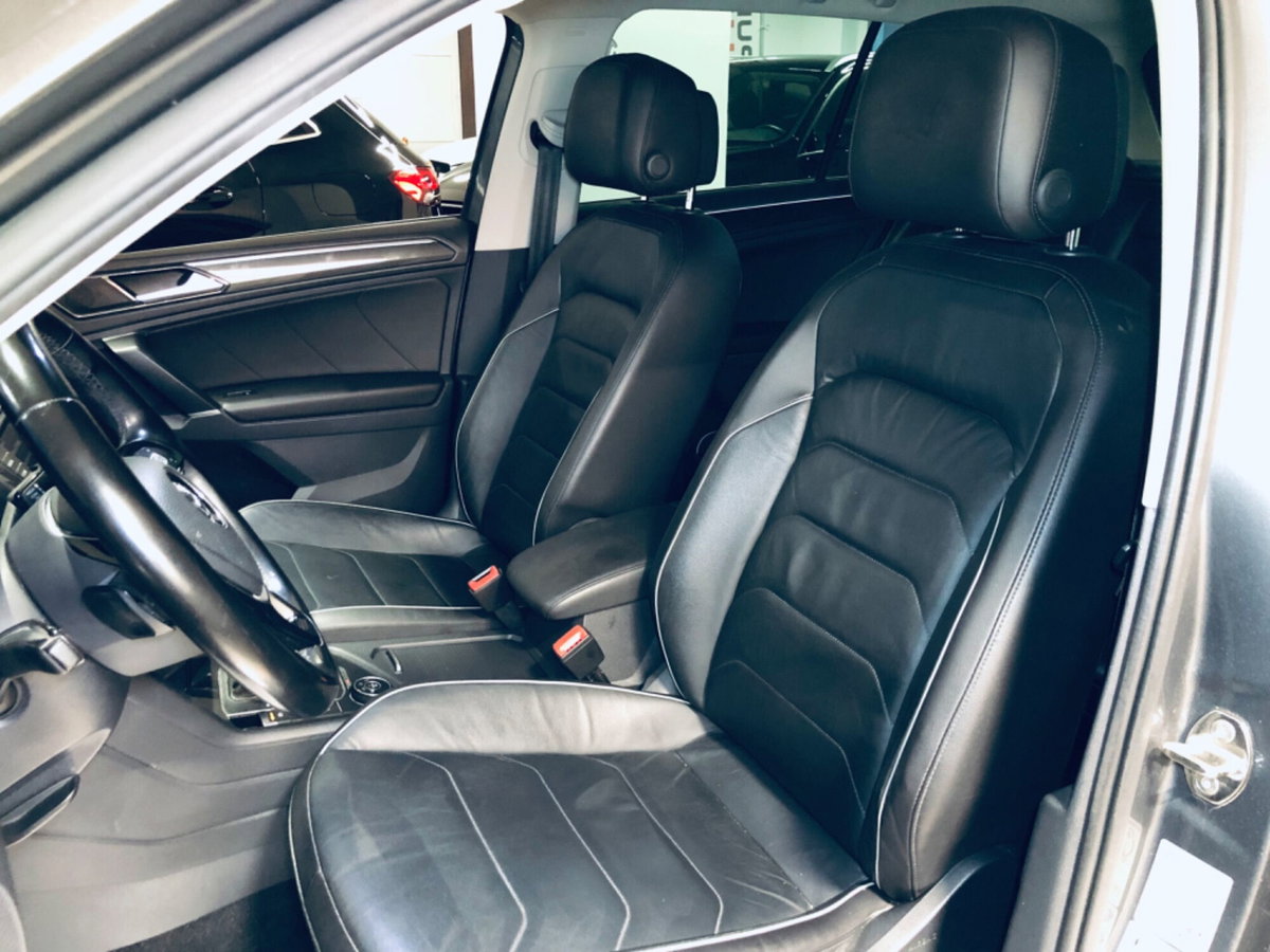 Volkswagen Tiguan 2.0 TDI SCR DSG 4MOTION Executive BMT (16)