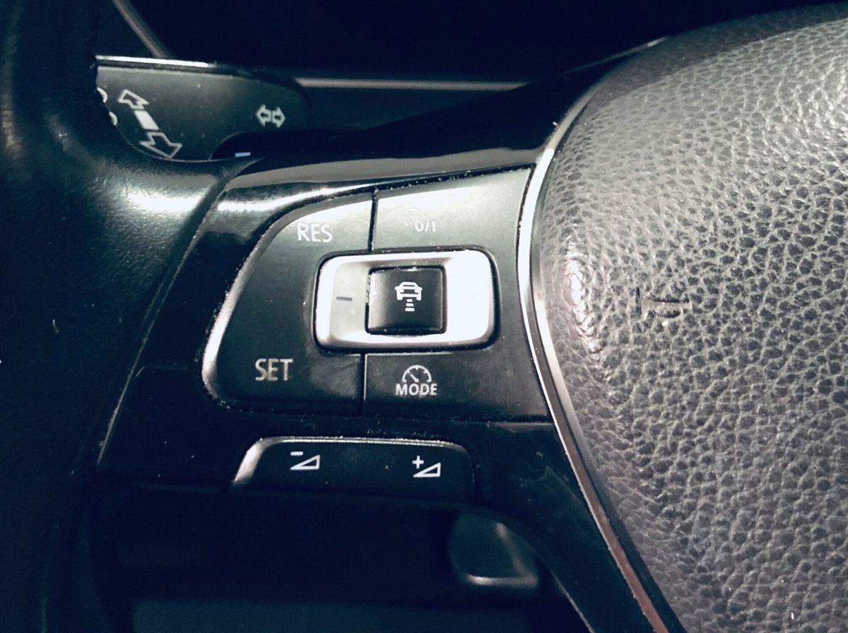 Volkswagen Tiguan 2.0 TDI SCR DSG 4MOTION Executive BMT (9)