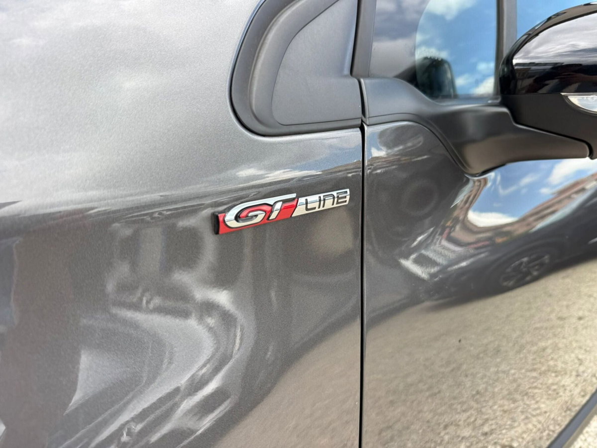 Peugeot 2008 BlueHDi 100 S&S GT Line (10)
