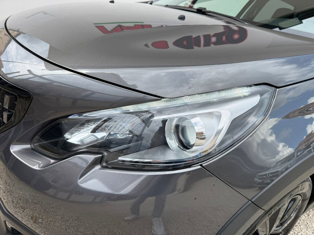 Peugeot 2008 BlueHDi 100 S&S GT Line (11)