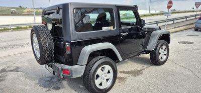 Jeep Wrangler Unlimited 2.8 CRD DPF Sahara (4)