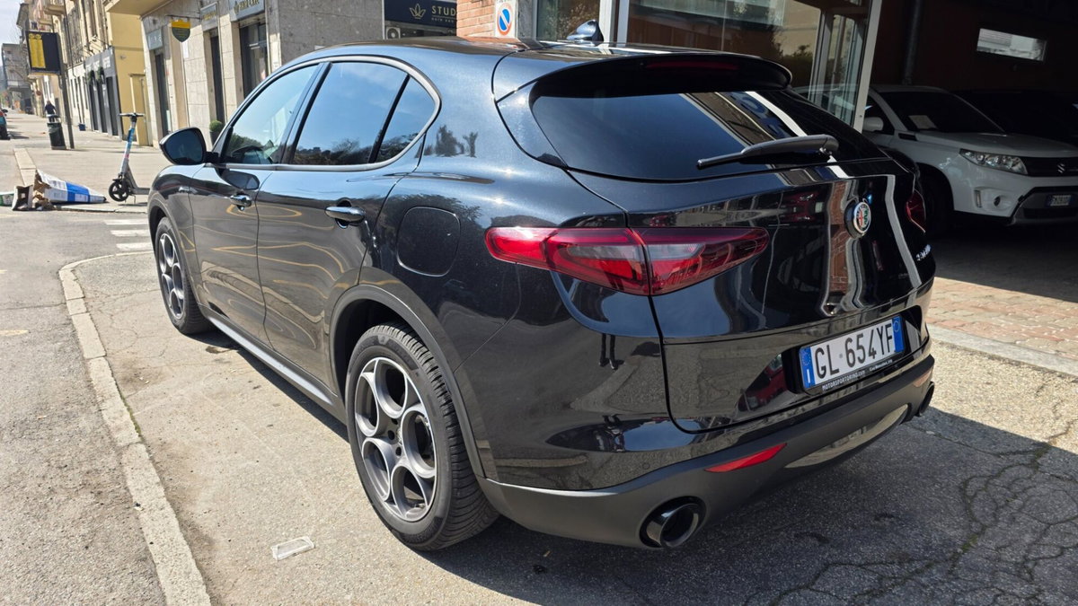 Alfa Romeo Stelvio Stelvio 2.2 Turbodiesel 160 CV AT8 RWD Sprint (4)