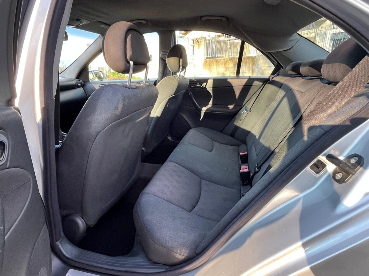 Mercedes-Benz Classe C 220 CDI cat Elegance (13)