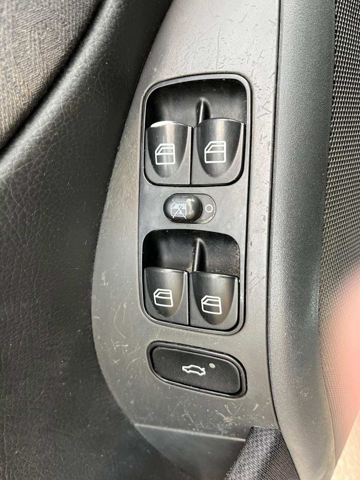 Mercedes-Benz Classe C 220 CDI cat Elegance (17)