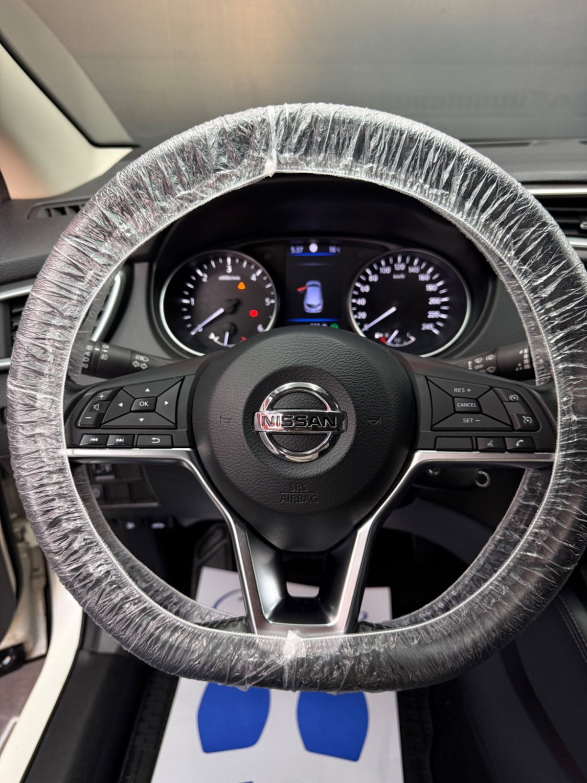 Nissan Qashqai 1.5 dCi 115 CV Tekna (11)