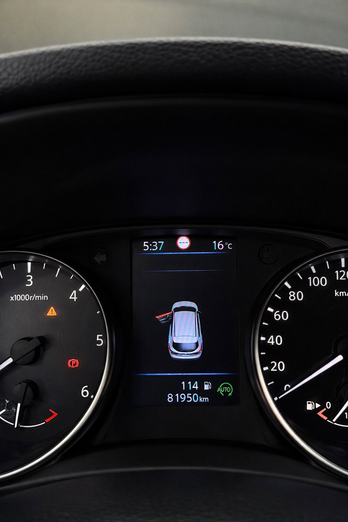 Nissan Qashqai 1.5 dCi 115 CV Tekna (14)