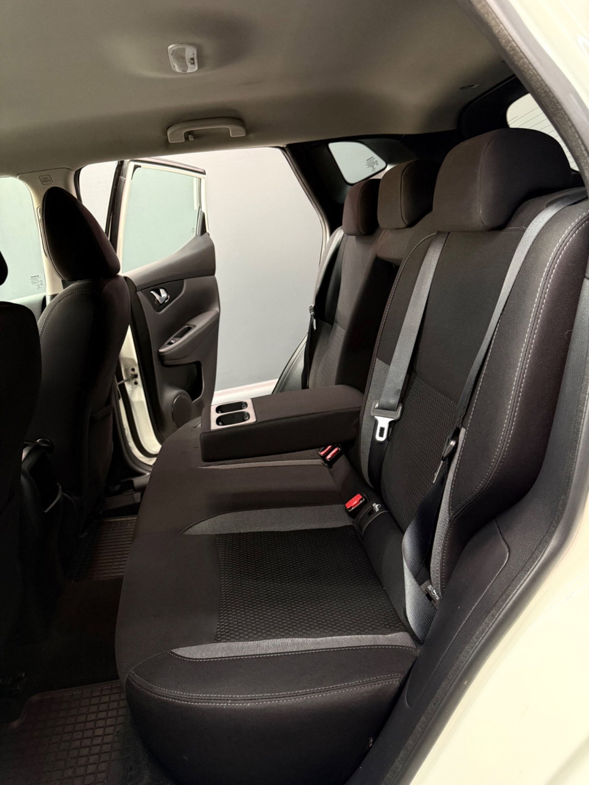 Nissan Qashqai 1.5 dCi 115 CV Tekna (17)