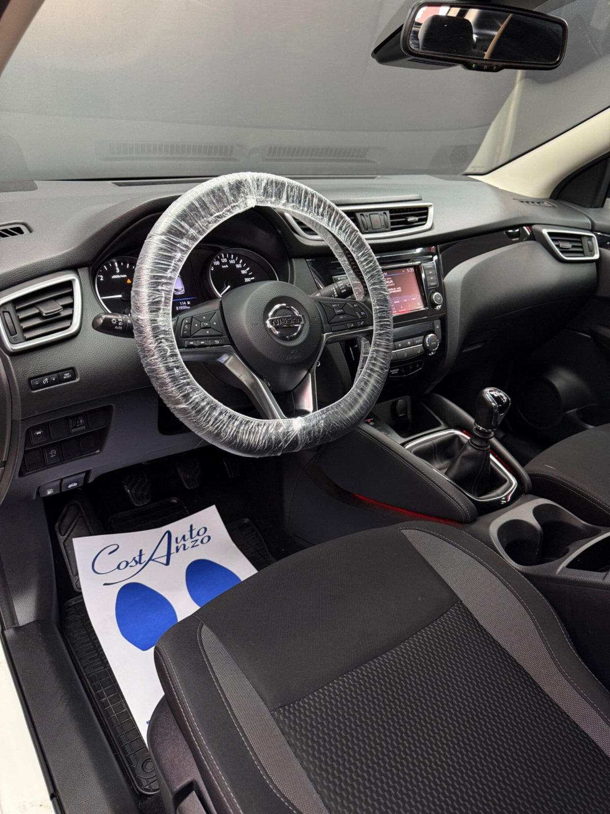 Nissan Qashqai 1.5 dCi 115 CV Tekna (8)