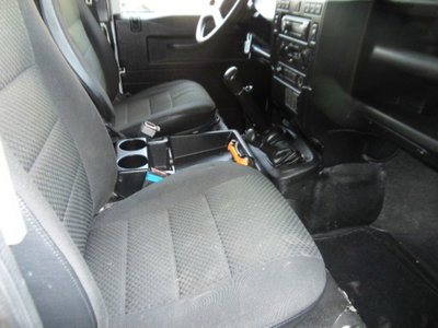 Land Rover Defender 90 2.2 TD4 Station Wagon N1 (12)