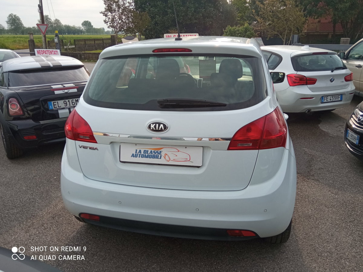 Kia Venga 1.4 CVVT Active (4)