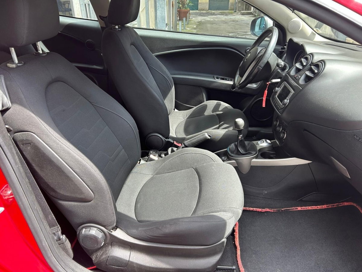 Alfa Romeo MiTo 1.3 JTDm 85 CV S&S Distinctive (19)