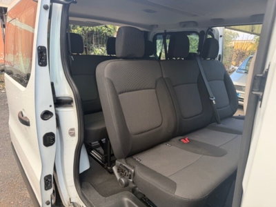 Nissan Primastar 2.0 dCi 110CV PC-TN Bus (8)