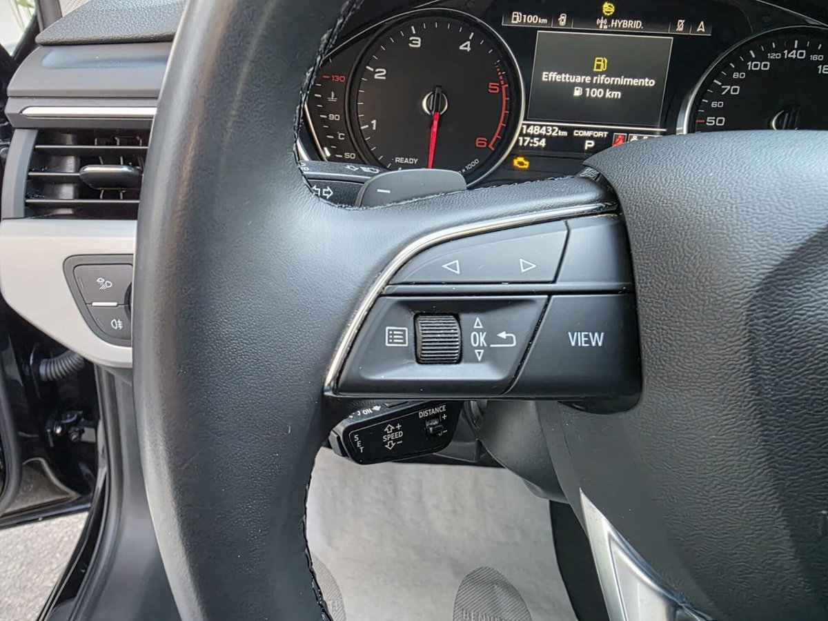 Audi A4 Avant 30 TDI/136 CV S tronic Business Advanced (14)