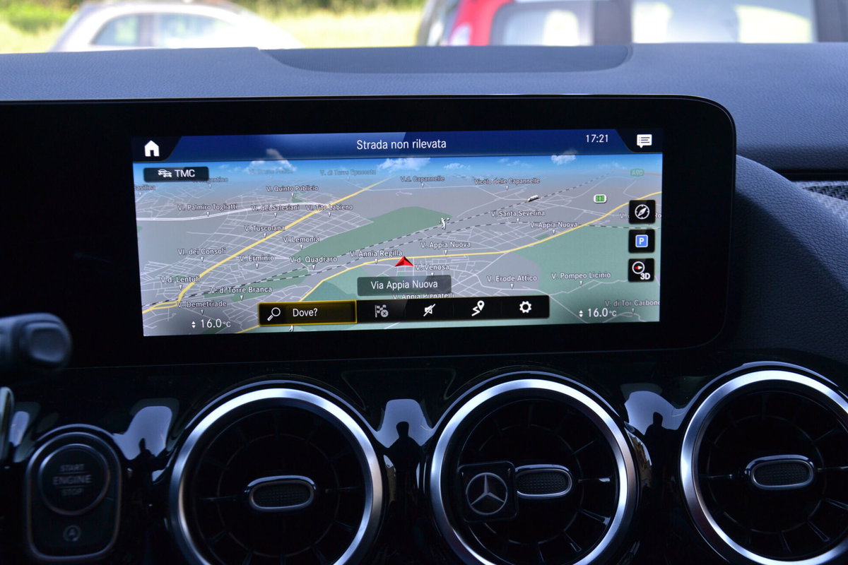 Mercedes-Benz Classe B 180 d Premium (11)