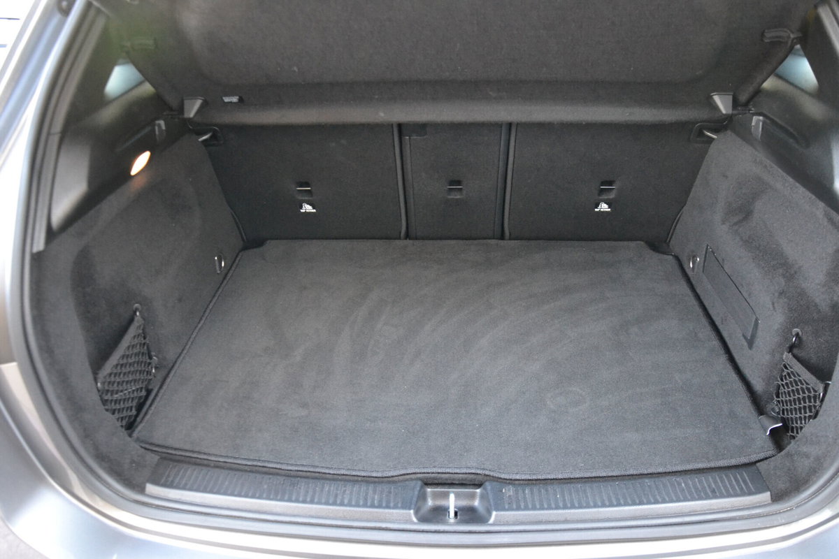 Mercedes-Benz Classe B 180 d Premium (12)