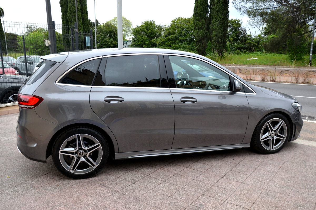 Mercedes-Benz Classe B 180 d Premium (13)