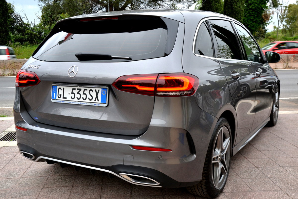 Mercedes-Benz Classe B 180 d Premium (5)