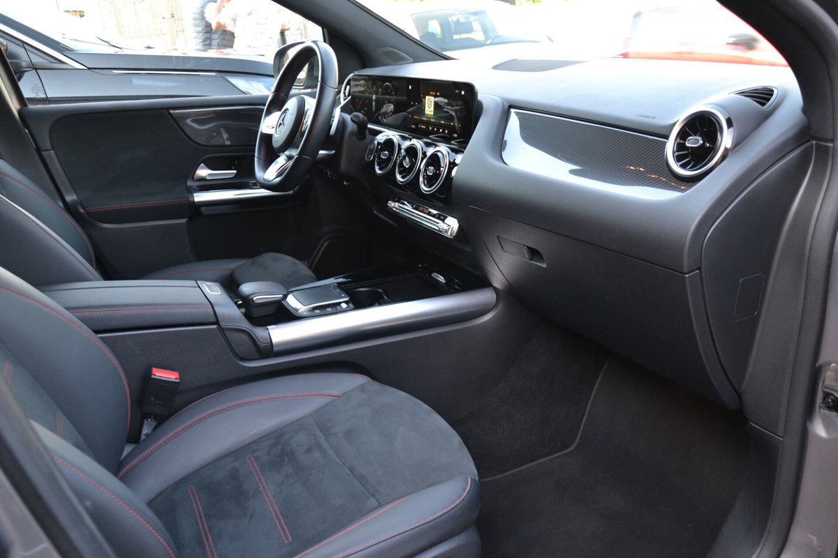 Mercedes-Benz Classe B 180 d Premium (8)