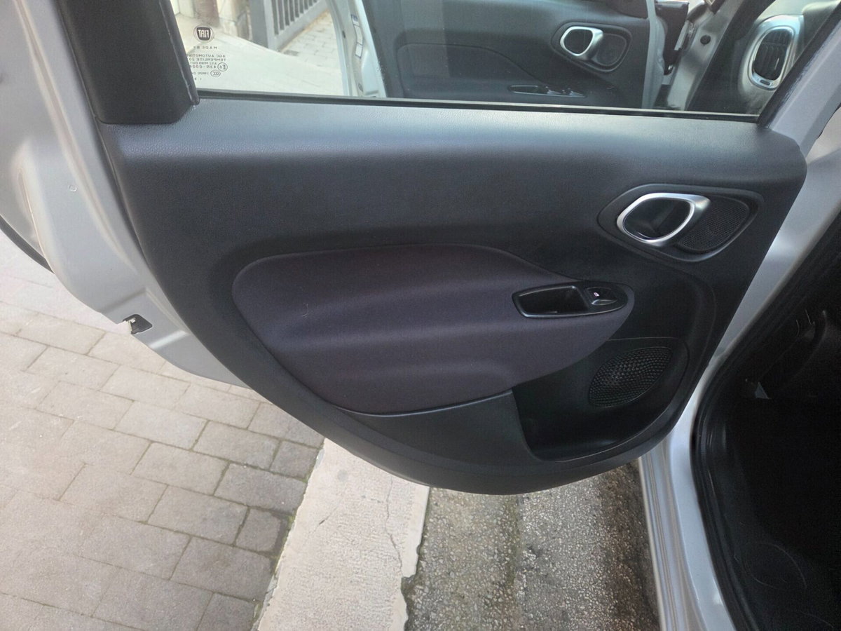 Fiat 500L Living 1.6 Multijet 105 CV Lounge (15)
