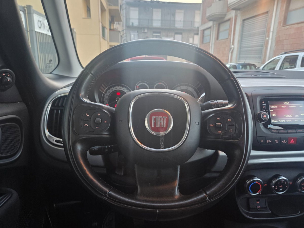 Fiat 500L Living 1.6 Multijet 105 CV Lounge (19)