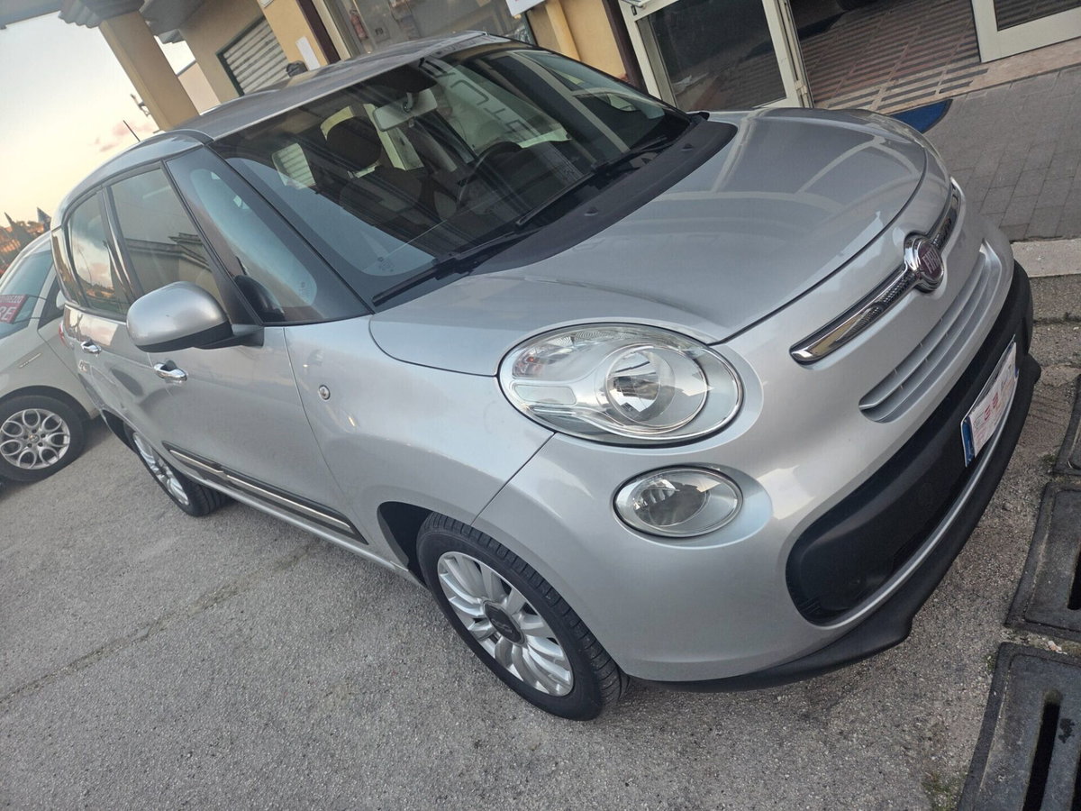 Fiat 500L Living 1.6 Multijet 105 CV Lounge (6)