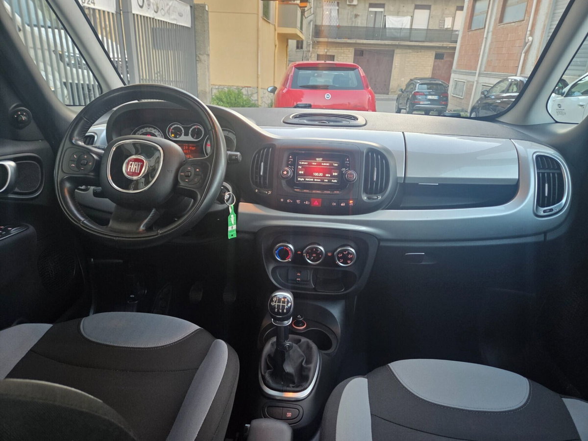 Fiat 500L Living 1.6 Multijet 105 CV Lounge (9)
