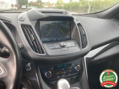 Ford Kuga 1.5 TDCI 120CV S&S 2WD Powershift ST-Line Business (14)