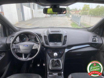 Ford Kuga 1.5 TDCI 120CV S&S 2WD Powershift ST-Line Business (6)