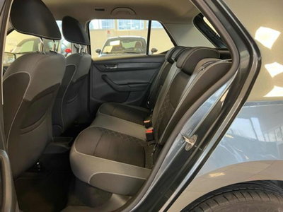 Skoda Fabia 1.0 MPI 75 CV Business (10)