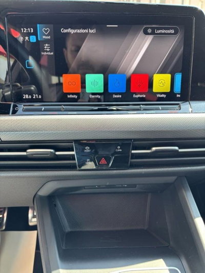 Volkswagen Golf Variant 1.0 eTSI EVO DSG Life (12)