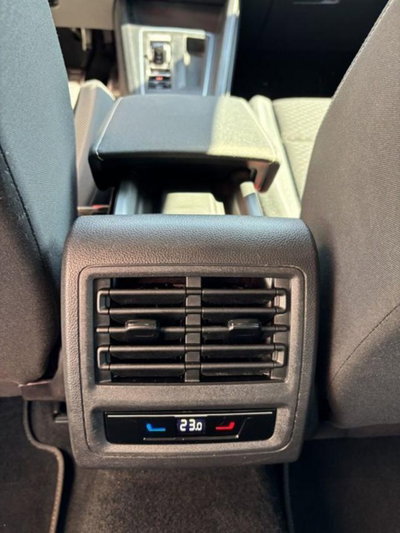 Volkswagen Golf Variant 1.0 eTSI EVO DSG Life (13)