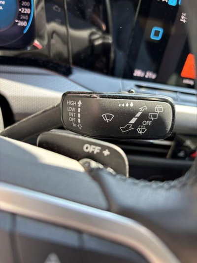 Volkswagen Golf Variant 1.0 eTSI EVO DSG Life (20)