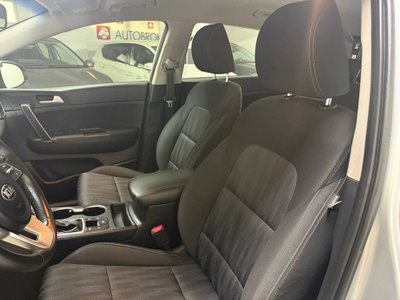 Kia Sportage 1.6 CRDI 136 CV DCT7 2WD Mild Hybrid Business Class (8)