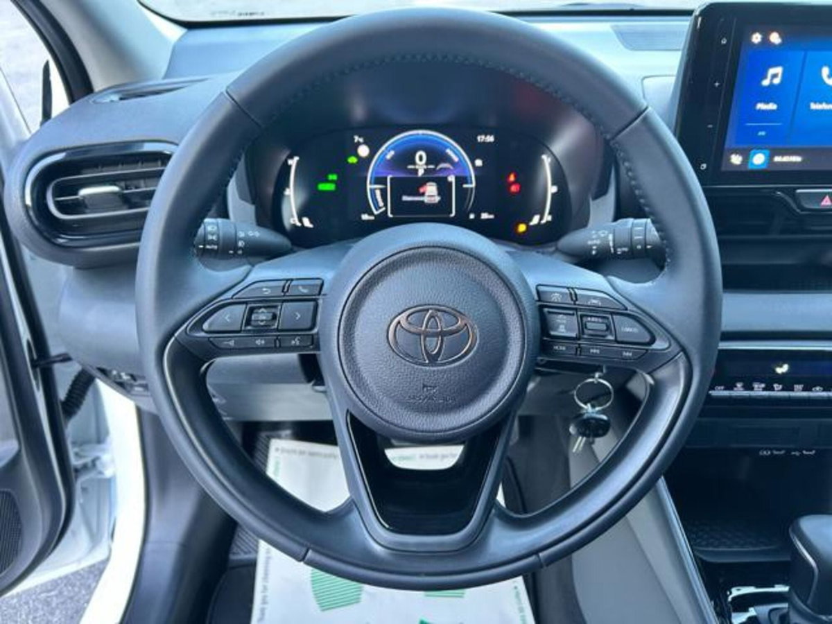 Toyota Yaris 1.5 Hybrid 5 porte Trend (14)