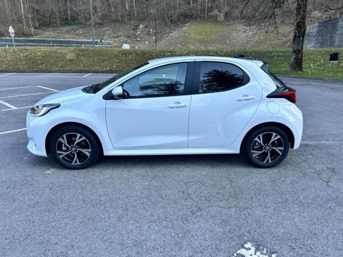 Toyota Yaris 1.5 Hybrid 5 porte Trend (3)
