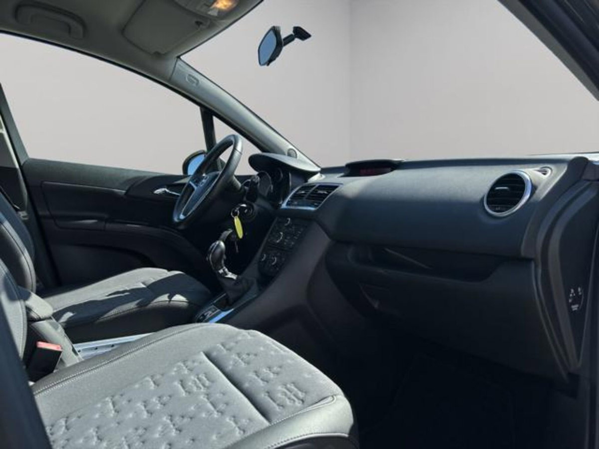 Opel Meriva 1.3 CDTI 95CV ecoFLEStart&Stop Cosmo (16)