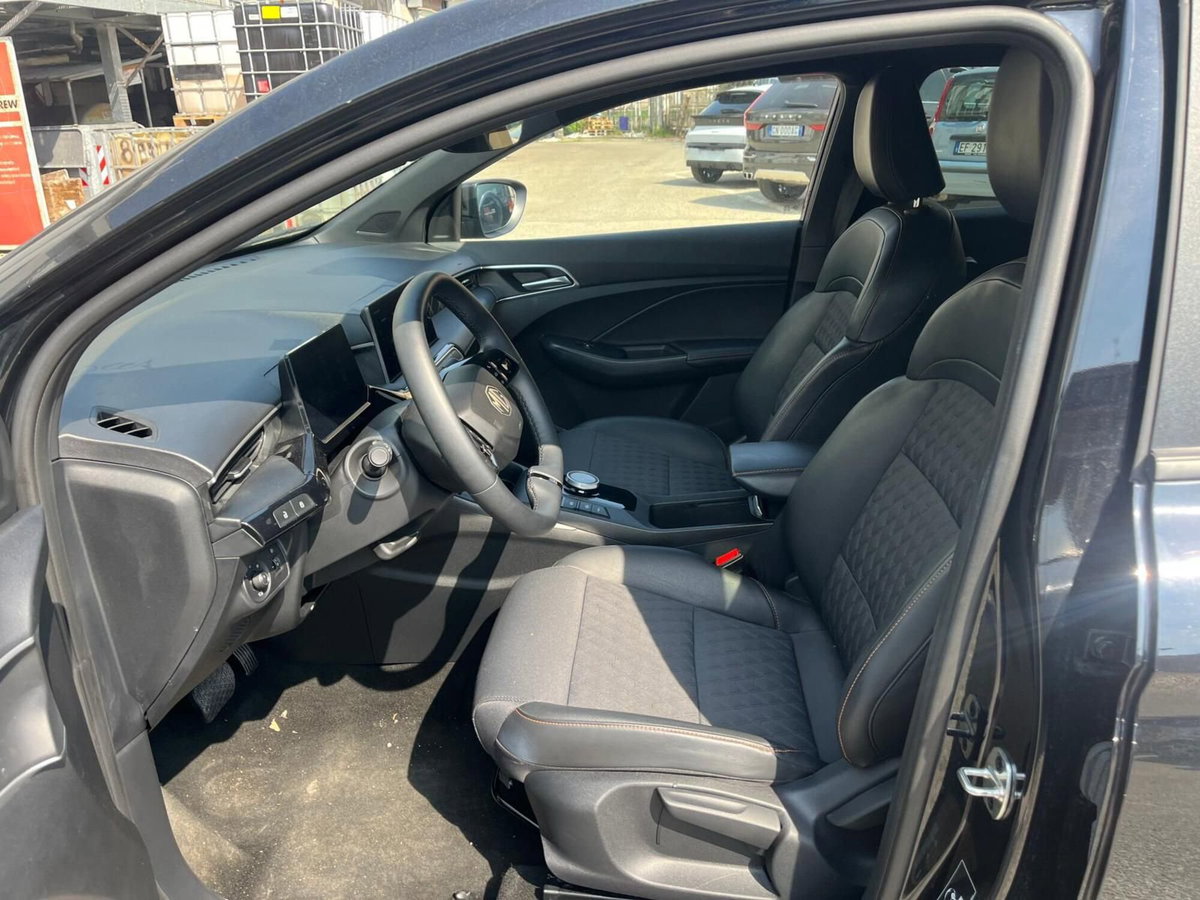 Mg MG3 1.5 hybrid+ Luxury auto (15)