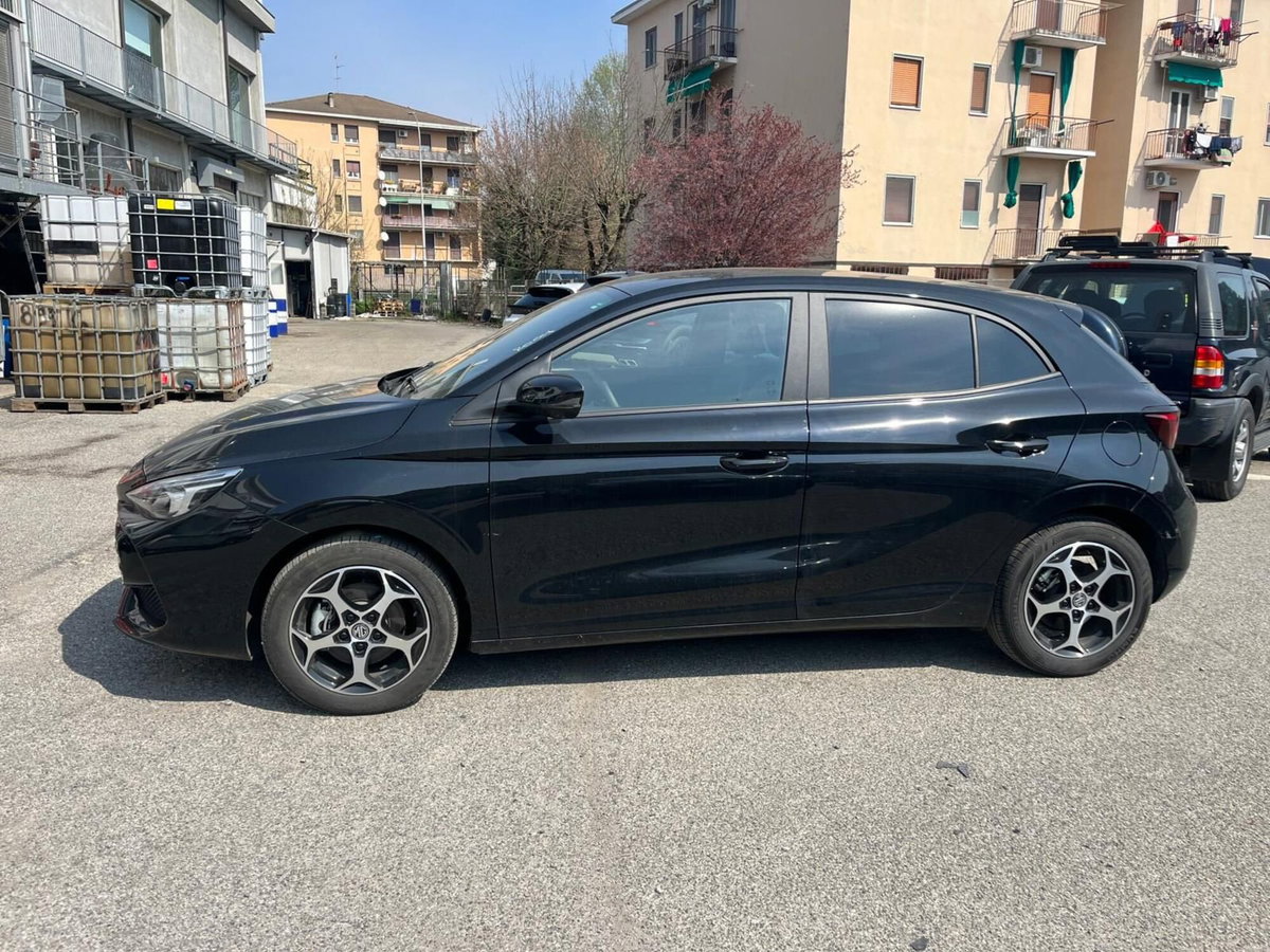 Mg MG3 1.5 hybrid+ Luxury auto (4)