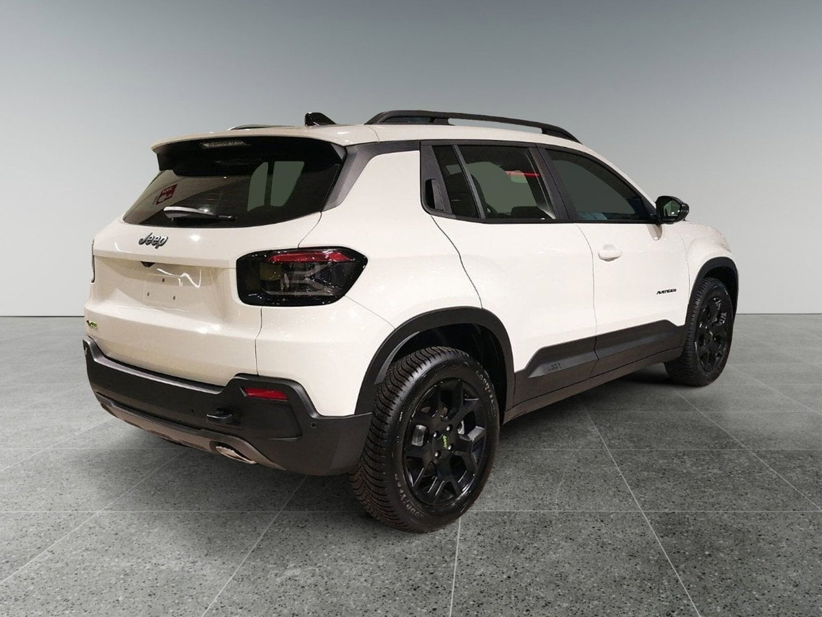 Jeep Avenger 1.2 turbo e-hybrid mhev Upland 4xe 145cv edct6 (4)