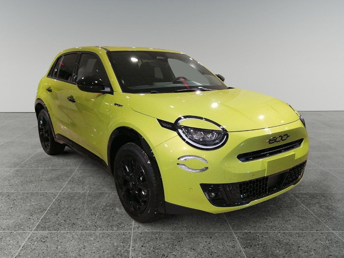 Fiat 600 1.2 hybrid 145cv auto (2)