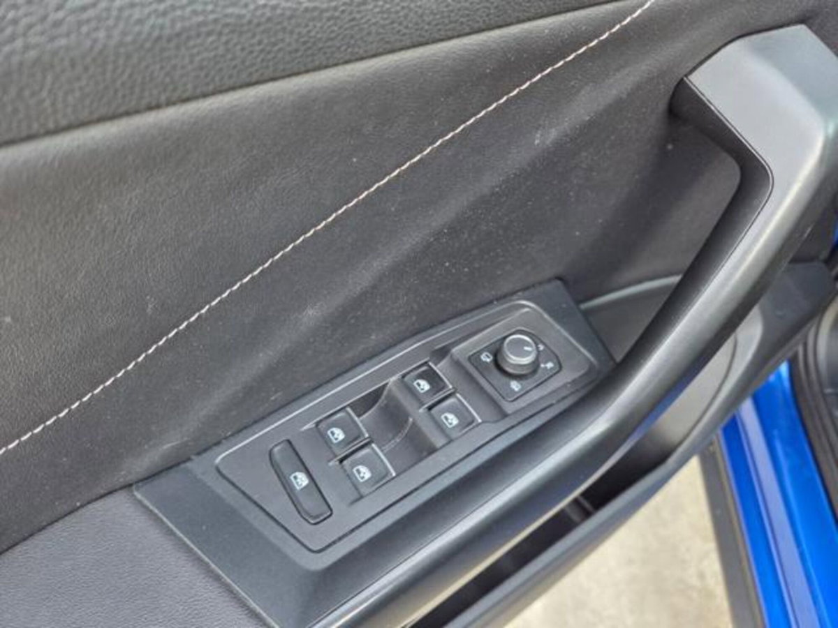 Volkswagen T-Roc 2.0 tdi Style 115cv (14)