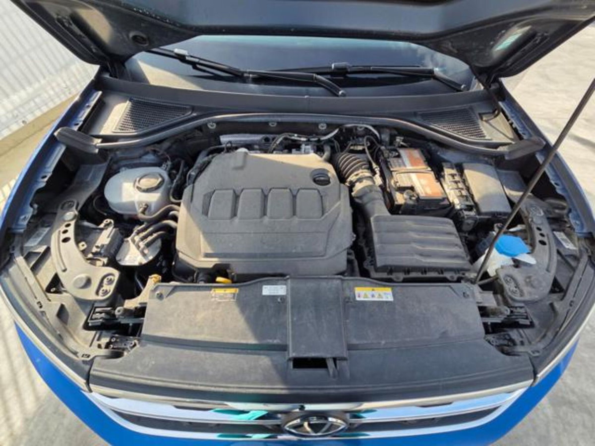 Volkswagen T-Roc 2.0 tdi Style 115cv (17)