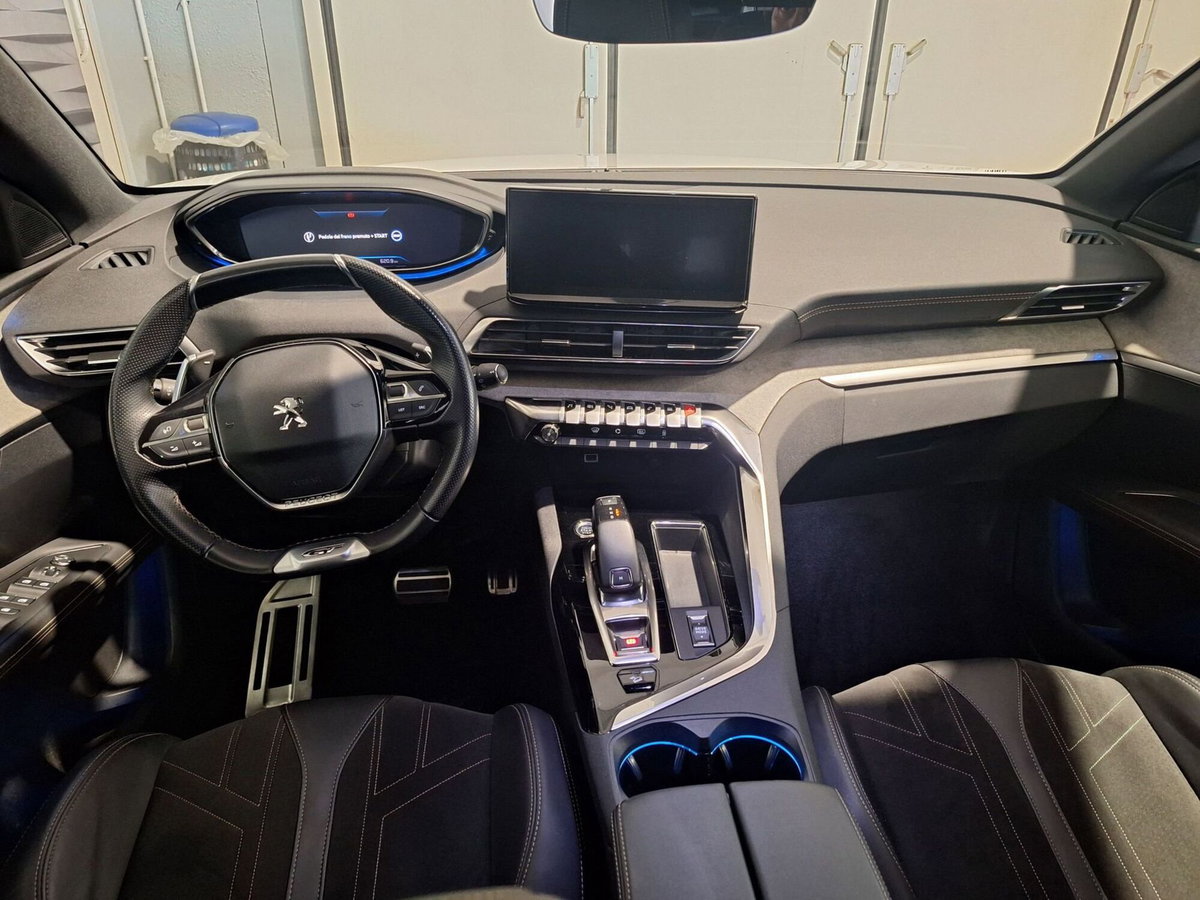 Peugeot 3008 BlueHDi 130 S&S EAT8 GT Pack (10)