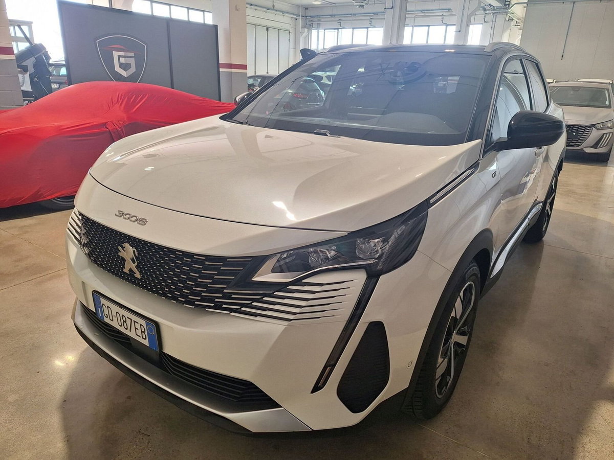 Peugeot 3008 BlueHDi 130 S&S EAT8 GT Pack (3)